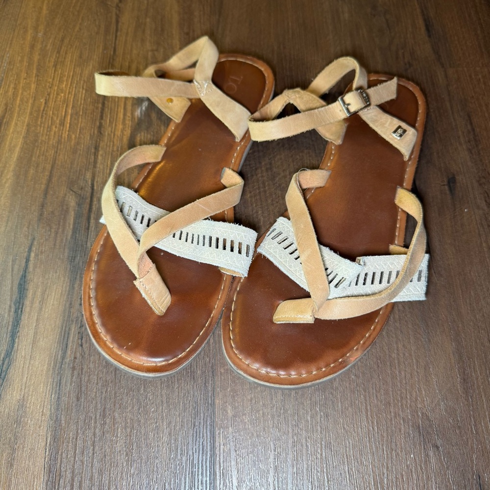 TOMS Leather Lexie Sandals Brown Gold Tan Size 7